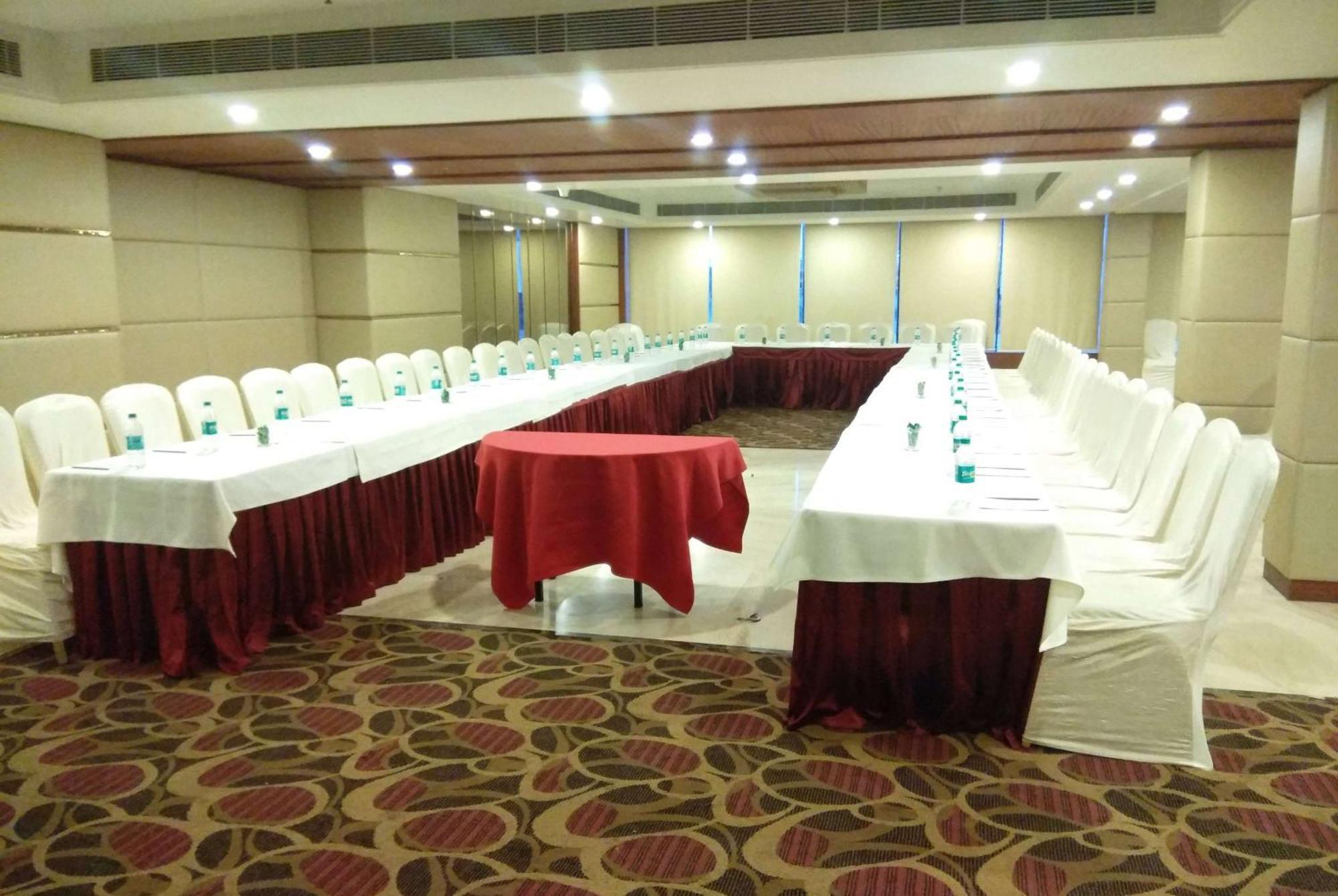 Golden Tulip Vasundhara Hotel y Suites Ghaziabad Exterior foto