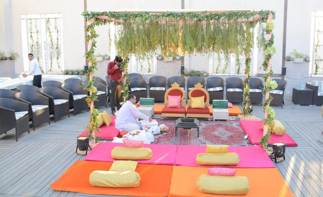Golden Tulip Vasundhara Hotel y Suites Ghaziabad Exterior foto